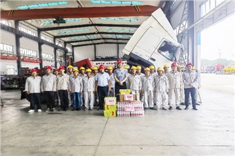 高温慰问送清凉 情系一线暖人心