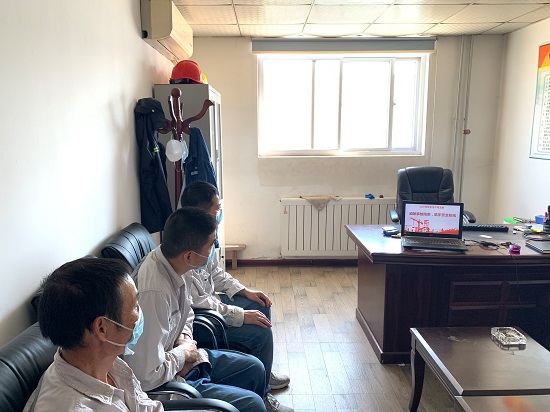 南疆项目部“安全生产月”安全教育活动